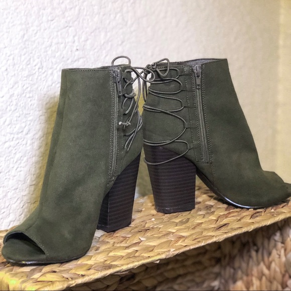 shoedazzle chunky heels